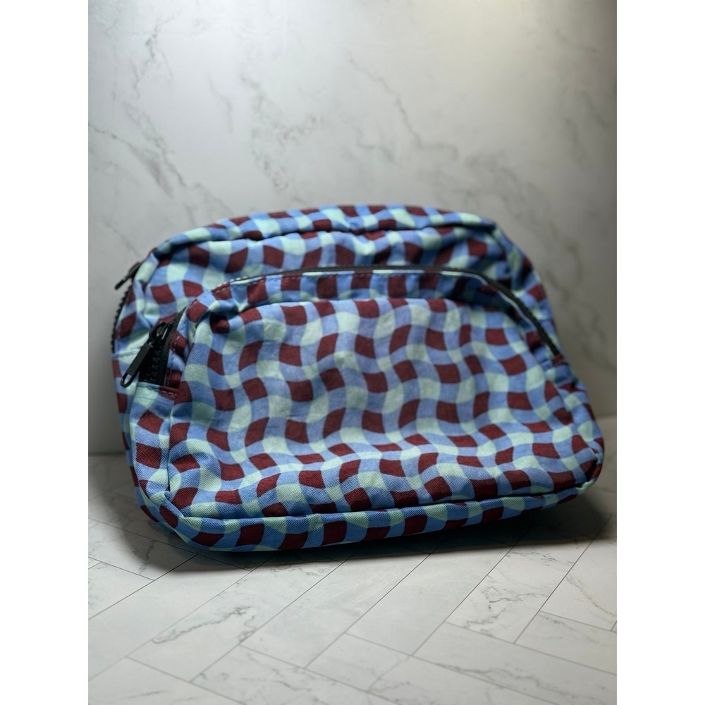 Baggu Wavy Gingham Fanny Pack - Picture 5 of 9